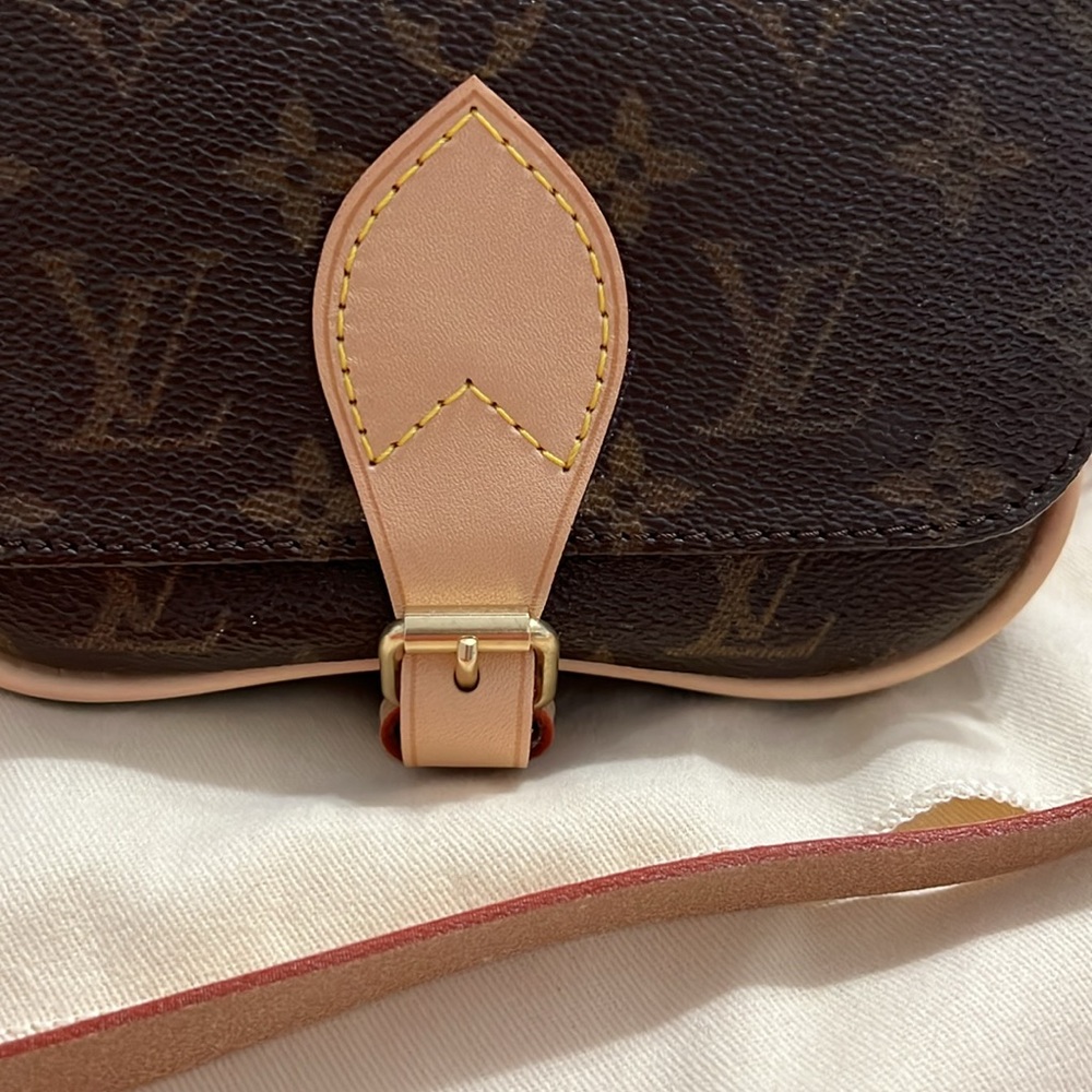 Louis Vuitton Vintage Cartouchière 17 Monogram – Fully Restored by LV - Picture 4 of 13